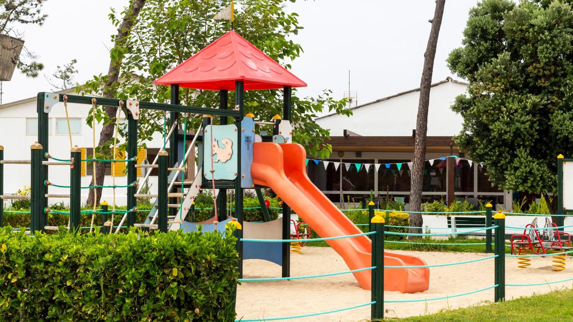 فندق Parque De Campismo Orbitur Gala فيغيورا دا فوز المظهر الخارجي الصورة